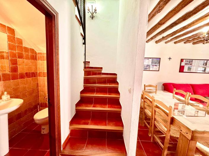 Image No.27-10 Bed Property for sale