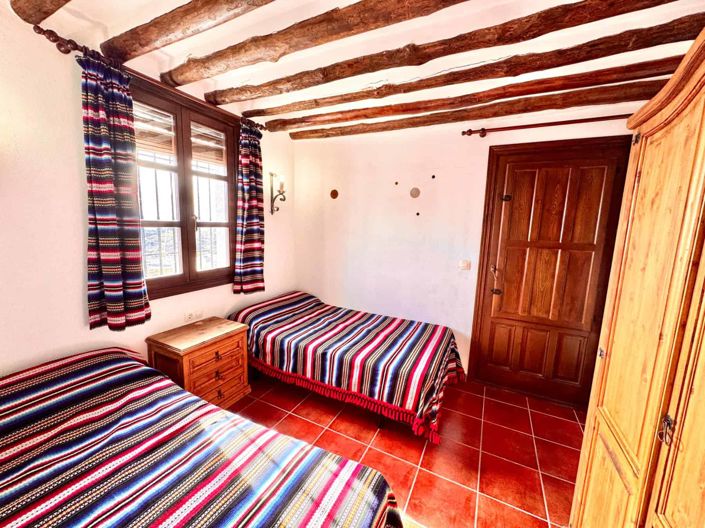 Image No.39-10 Bed Property for sale