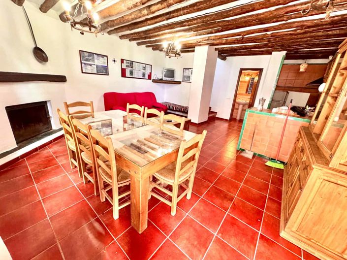 Image No.45-10 Bed Property for sale