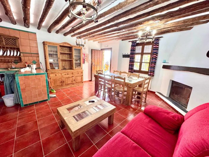 Image No.48-10 Bed Property for sale