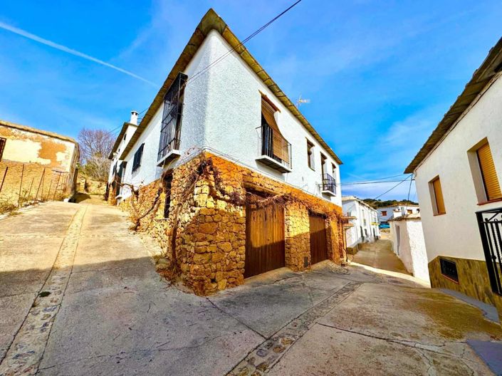 Image No.6-10 Bed Property for sale