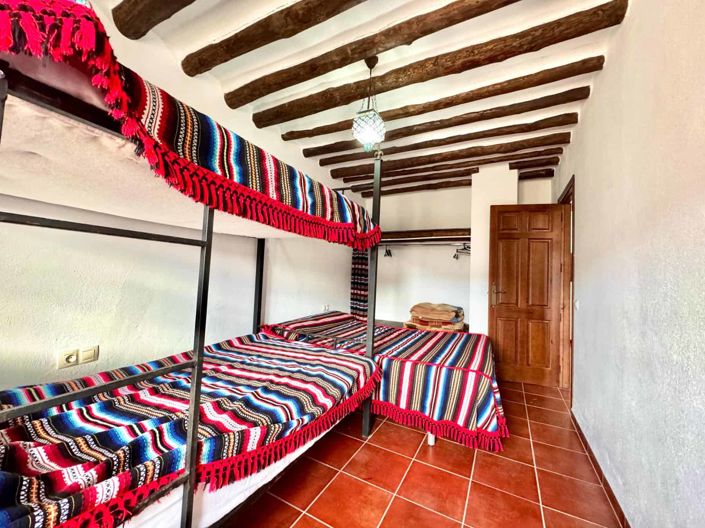 Image No.60-10 Bed Property for sale
