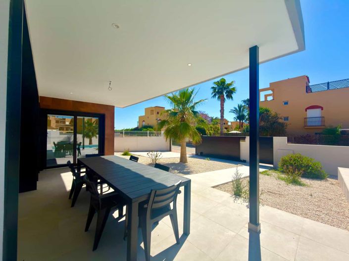 Image No.18-2 Bed Villa for sale