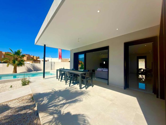 Image No.20-2 Bed Villa for sale