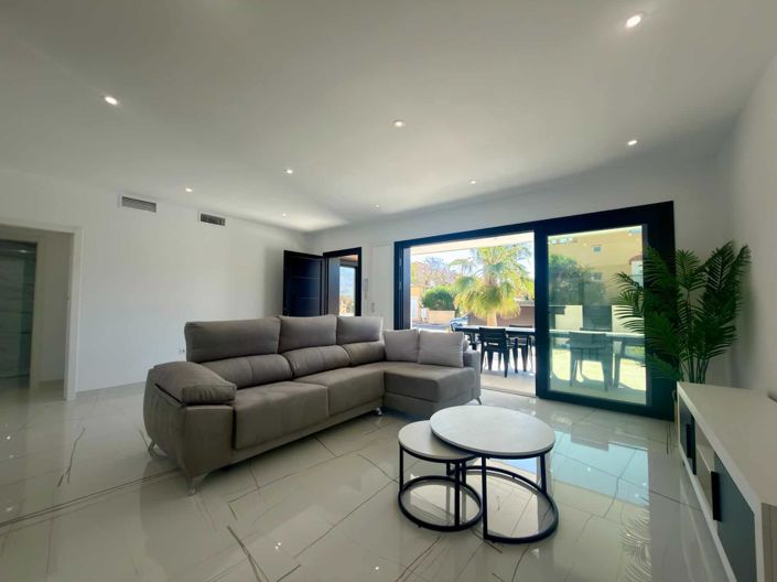 Image No.30-2 Bed Villa for sale