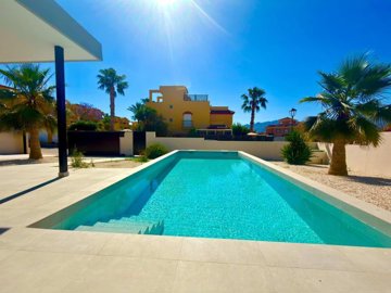 modern-villa-with-pool-for-sale-in-los-gallar