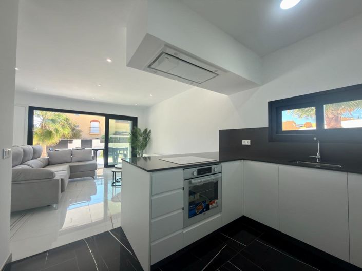 Image No.38-2 Bed Villa for sale
