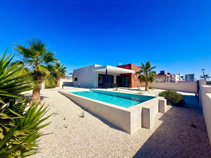 Image No.10-2 Bed Villa for sale