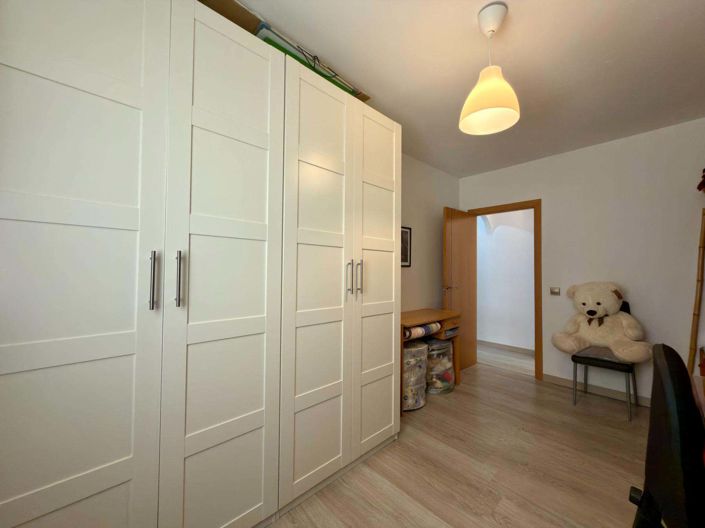Image No.25-3 Bed Apartment for sale