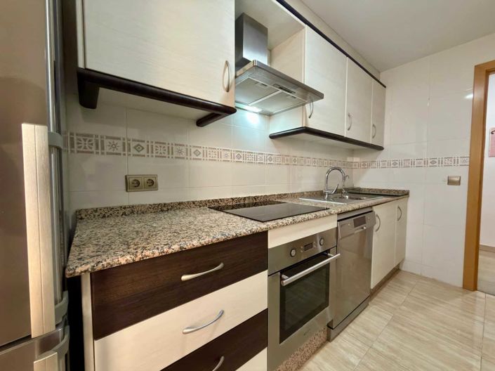 Image No.27-3 Bed Apartment for sale