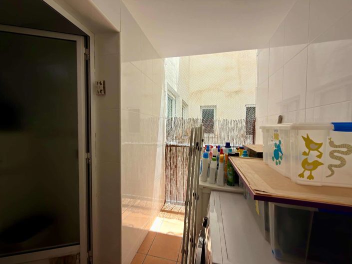 Image No.28-3 Bed Apartment for sale