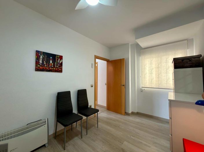 Image No.37-3 Bed Apartment for sale