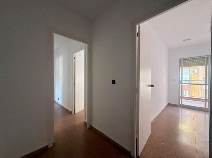 Image No.12-4 Bed Apartment for sale