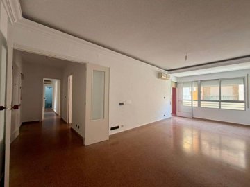 4-bedroom-apartment-in-central-aguilas-7