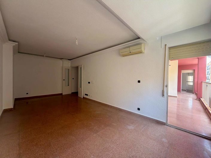 Image No.16-4 Bed Apartment for sale