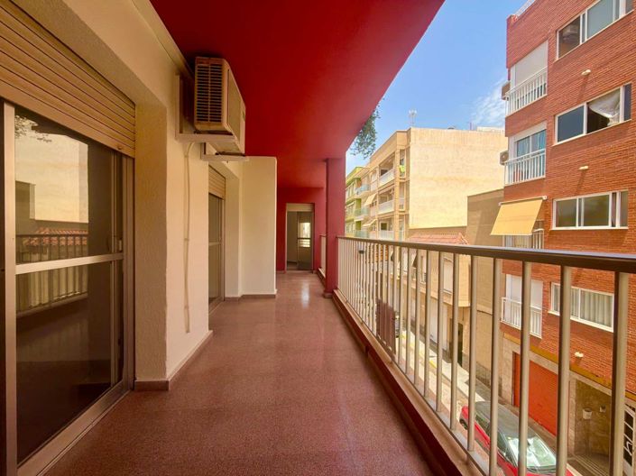 Image No.19-4 Bed Apartment for sale