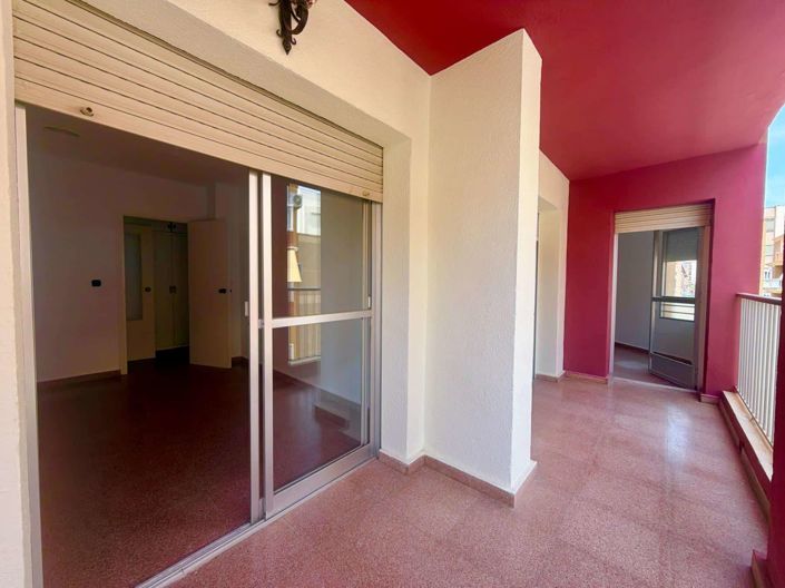 Image No.22-4 Bed Apartment for sale