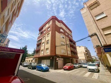 4-bedroom-apartment-in-central-aguilas-1