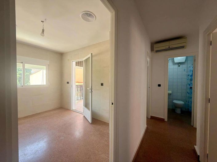 Image No.42-4 Bed Apartment for sale