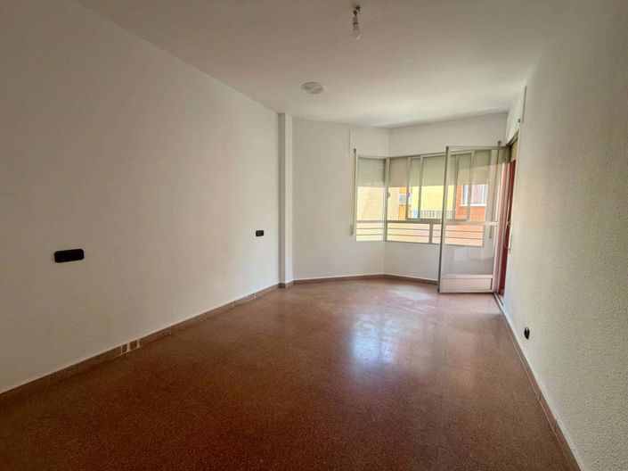 Image No.54-4 Bed Apartment for sale