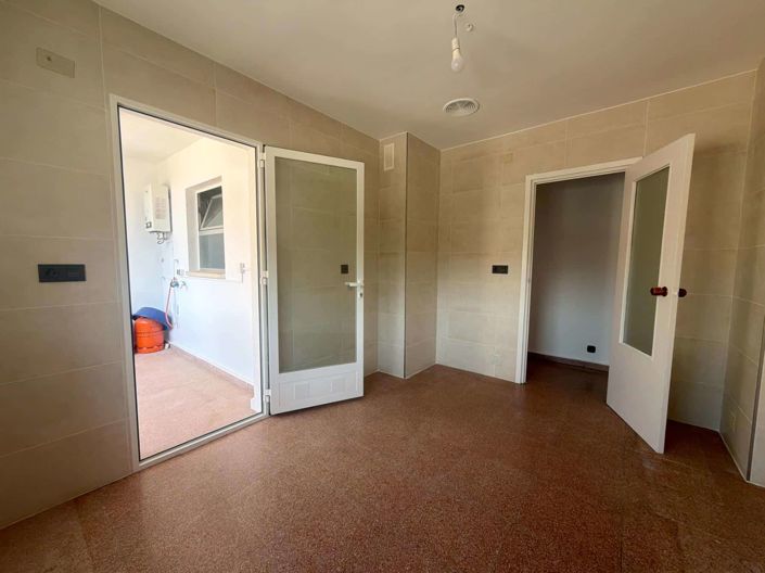 Image No.61-4 Bed Apartment for sale