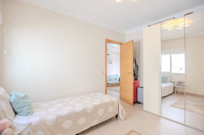 renovated-3-bedroom-apartment-fuengirola-livi