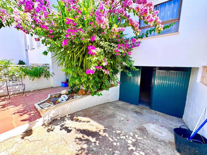 Image No.4-4 Bed Villa for sale