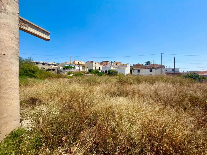 Image No.19-3 Bed Property for sale