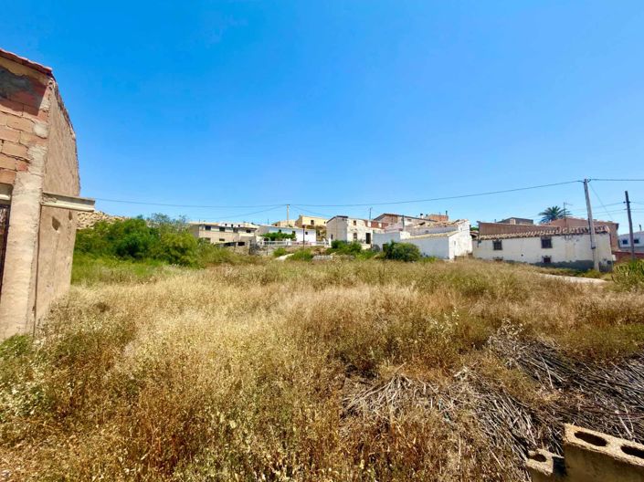 Image No.20-3 Bed Property for sale