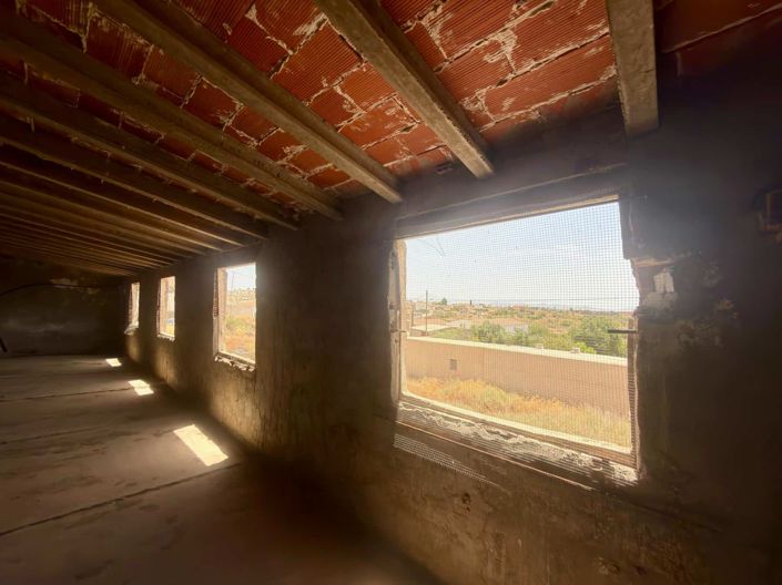 Image No.35-3 Bed Property for sale