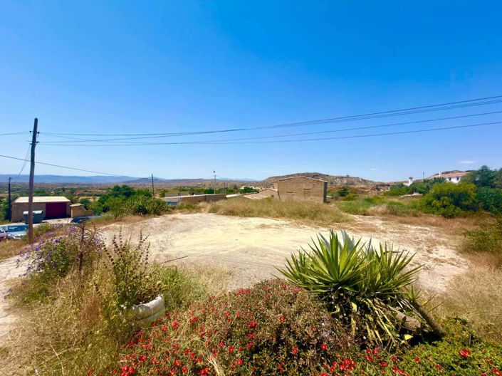 Image No.39-3 Bed Property for sale
