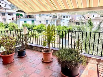 detached-villa-for-sale-in-picena-granada-83