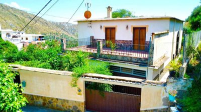 detached-villa-for-sale-in-picena-granada-99