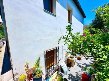 detached-villa-for-sale-in-picena-granada-10