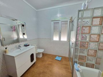 4-bedroom-villa-for-sale-cuevas-del-almanzora