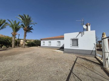 4-bedroom-villa-for-sale-cuevas-del-almanzora