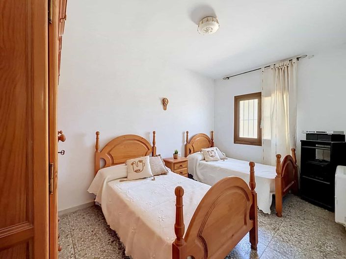 Image No.14-4 Bed Villa for sale