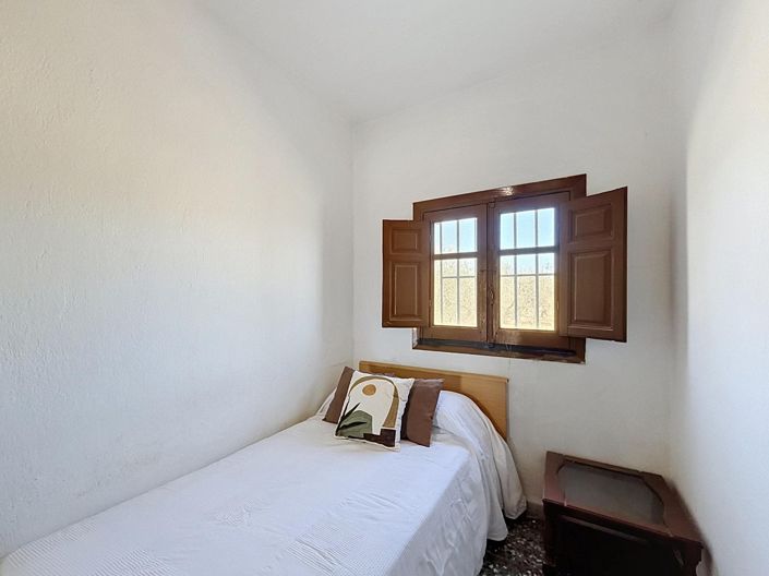 Image No.9-4 Bed Villa for sale