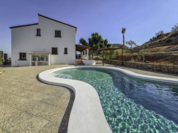 villa-pool-land-mojacar-almeria-13