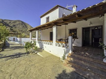 villa-pool-land-mojacar-almeria-54