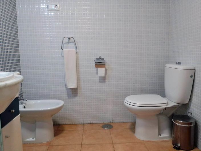 Image No.20-2 Bed Apartment for sale
