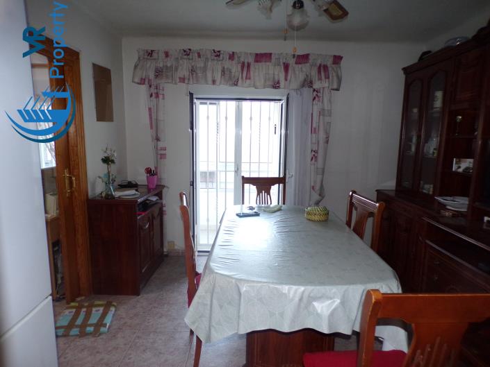 Image No.8-3 Bed Apartment for sale