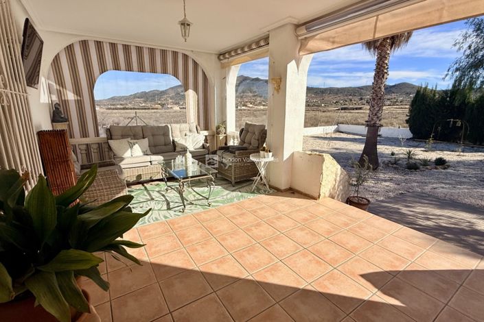 Image No.25-4 Bed Villa for sale