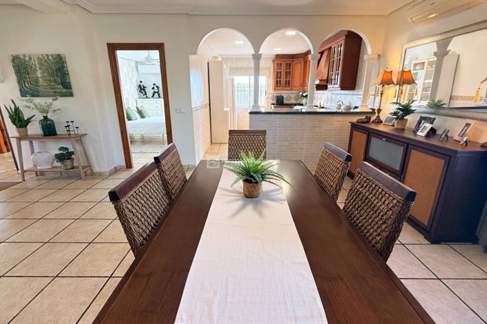 Image No.33-4 Bed Villa for sale