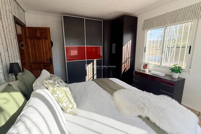 Image No.40-4 Bed Villa for sale