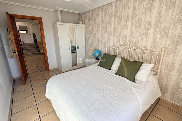 Image No.44-4 Bed Villa for sale