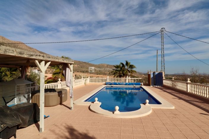 Image No.10-4 Bed Villa for sale