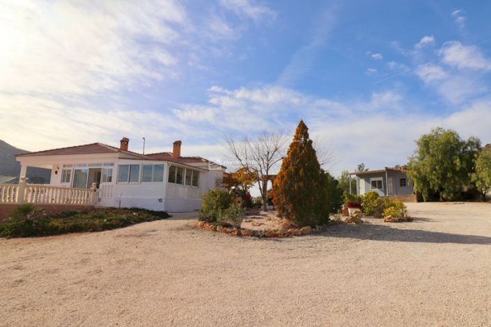 Image No.7-4 Bed Villa for sale