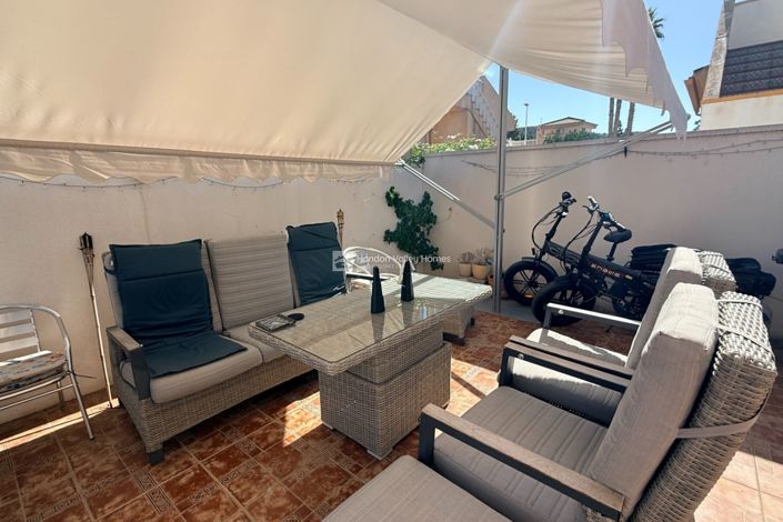 Image No.8-3 Bed Villa for sale