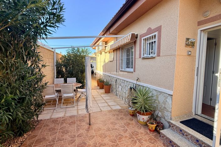 Image No.24-3 Bed Villa for sale